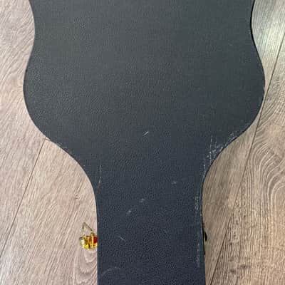 Guild Vintage Hard Shell Guitar Case – Fits Ovation Roundback Acoustic image 13