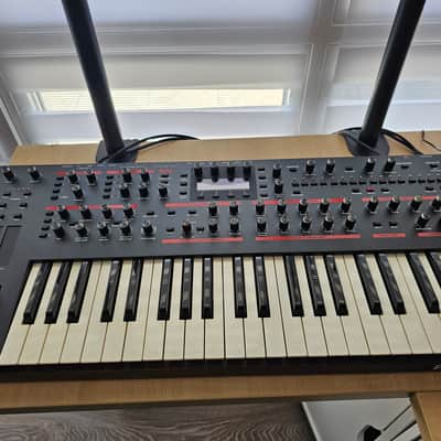Dave Smith Instruments Pro 2 44-Key Monophonic / Paraphonic Synthesizer 2014 - 2018 - Black with Wood Sides