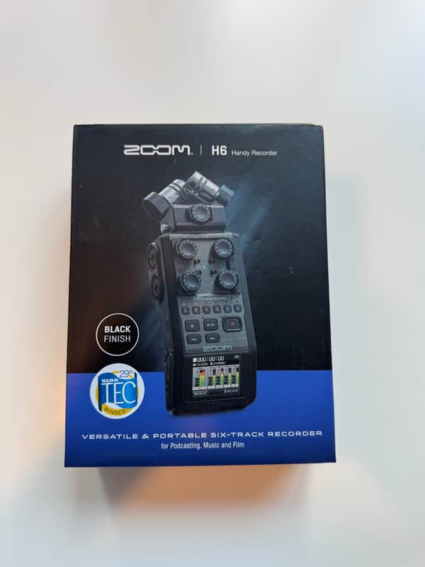 Zoom H6 Handy Audio Recorder with Microphone image 1