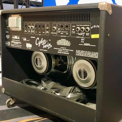 Fender Cyber Twin image 4