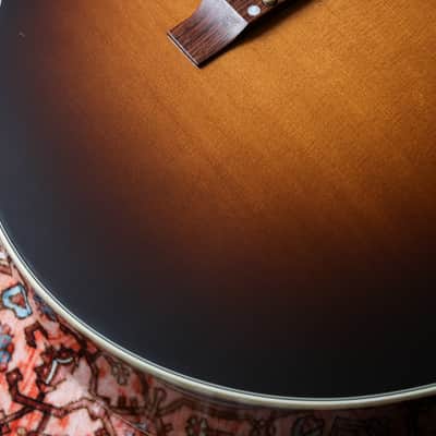 GIBSON USA Acoustic J-185 VOS "Vintage Sunburst" (2009) image 11