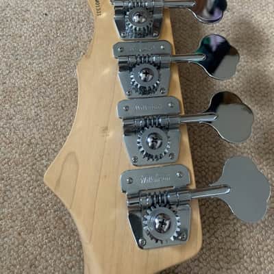 Fret-King Silver Label Esprit Bass Gloss Red image 10