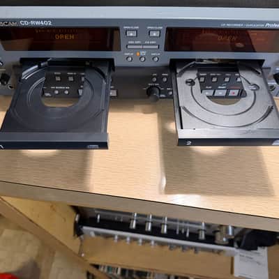 Tascam CD-RW402 Professional Compact Disc Recorder FRESHLY serviced New Belts✅ image 6