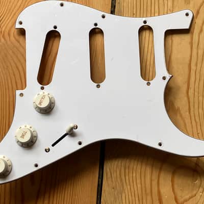Harley Benton Standard Series Stratocaster ST20 Guitar Part Loaded Scratch Plate / Pick Guard image 1