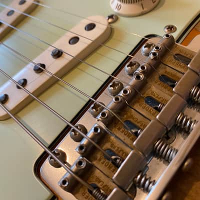 Super Lightweight Fender Custom Shop Rory Gallagher Stratocaster Heavy Relic 3 Tone Sunburst w/OHSC 2017 image 9