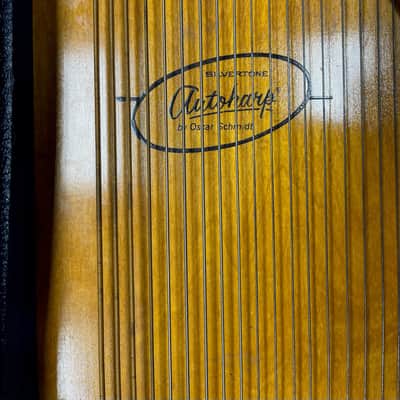 Vintage Silvertone Autoharp by Oscar Schmidt 60's-70's 15 chord, with case, tuning wrench and book image 4