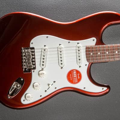 Squier Classic Vibe 60’s Stratocaster - Candy Apple Red image 1