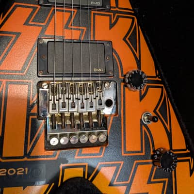 Dean Razorback V255 KISS logo paint w/ Hard Case image 1