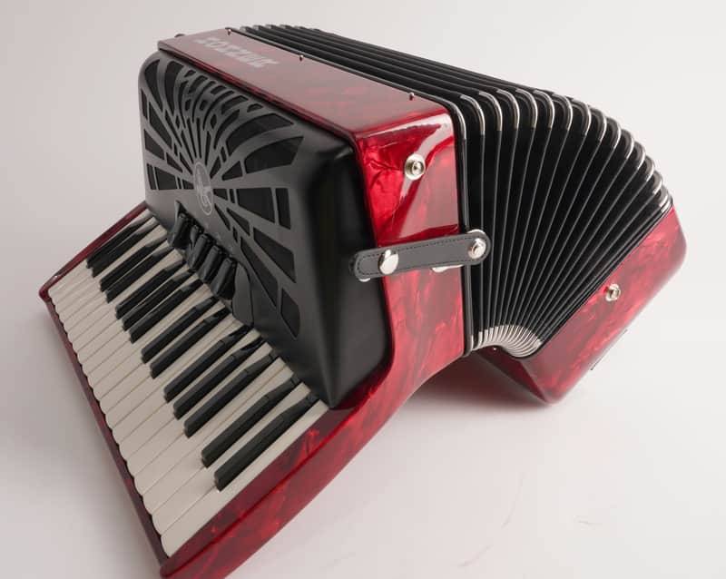 Hohner Bravo III 72 Chromatic Piano Key Accordion (Pearl Red) image 1