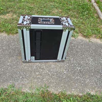 XSPRO 19" 4U early 2000's - Black formica/brushed aluminum over 3/8" plywood image 7