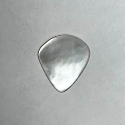 Handmade Medium White Shell Pick 2025 image 1