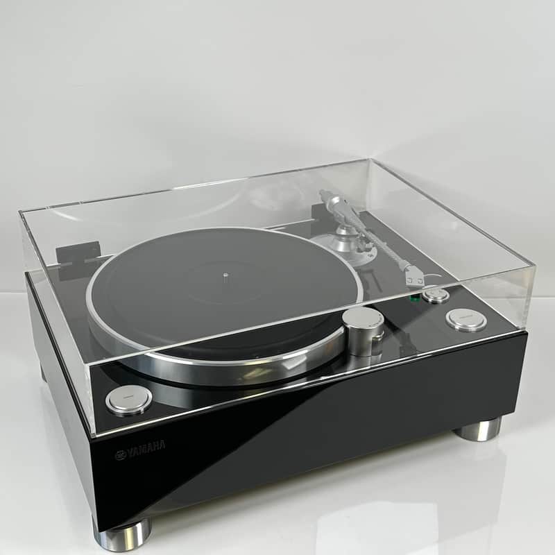 Yamaha GT-5000 Hgih Fidelity Turntable (Black) image 1