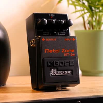 BOSS MT-2W Metal Zone Waza Craft image 1