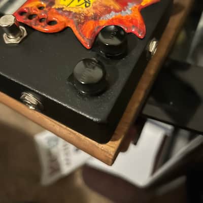 Nine Volt Nirvana Dino Fuzz October 2002 image 4