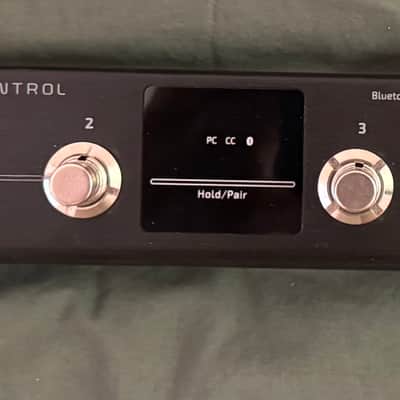 Hotone Ampero Control 4-Button Bluetooth MIDI Controller 2021 - Present - Black image 1