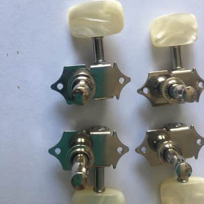 Hofner Contemporary bass 2019 Chrome and pearloid machine heads image 1