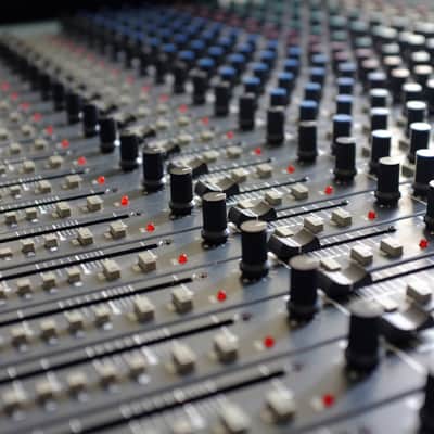 Alesis X2 24ch (24x8x2) analog console in Great condition! Includes wheeled case! image 3