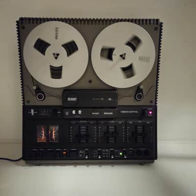Philips - N4420 - Stereo reel to reel Recorder With Dust Cover New Belts And speakers image 2