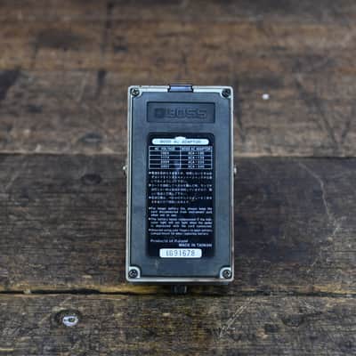 Boss OC-2 Octave (Black Label) 1984 - 1989 - Brown image 5