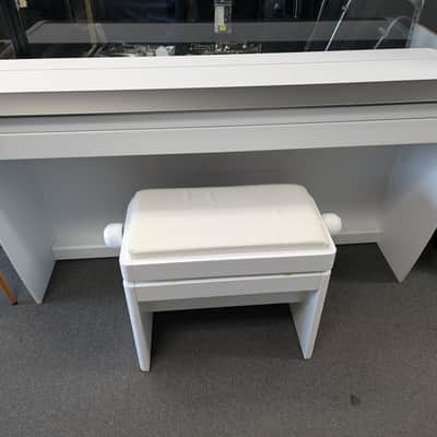 Dexibell VIVO H5 Digital Piano – 88-Key Professional Stage Piano – Made in Italy – Great Condition - White image 3