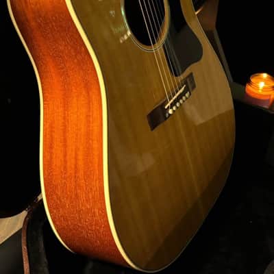 Gibson J-35 2018 - Antique Natural image 4