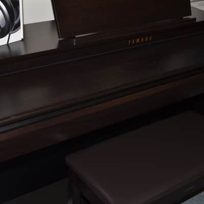 Yamaha Clavinova CLP-825 PE 2026 - Polished Ebony image 2