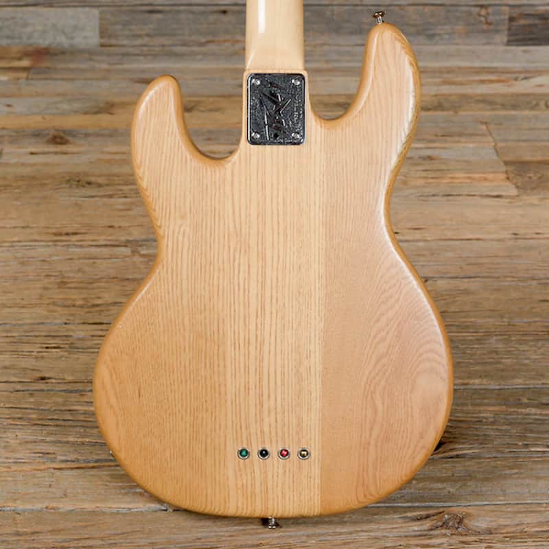 Peavey T-40 Bass Guitar image 4