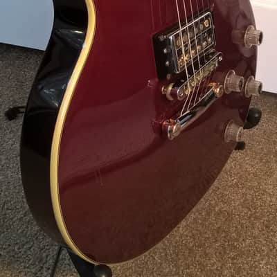 Guild DeArmond M-77--2001; Wine Red Metallic; Made in Korea; USA Gold-Tone HB Pickups; All-Original image 4