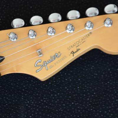 Fender/Squier Stratocaster 1960s Vintage Style*rare model made in Japan*neck has a fine thick rosewood slab board!*100% original/mint condition/from first owner/frets are as new*looks/plays/sounds fantastic*affordable vintage Strat=BUY NOW! HAVE FUN! image 12