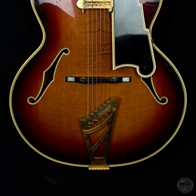 D'Angelico New Yorker "MUNDY" 1958 sunburst finish with case "Mundell Lowe" image 3