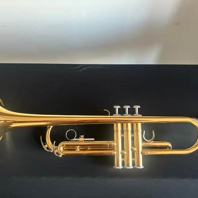 Yamaha YTR-2330 Standard Trumpet 2010s - Lacquered Brass image 4