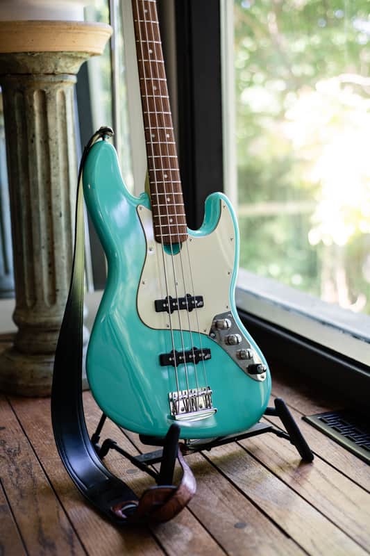 Roscoe Classic 4JJ Series Jazz Bass