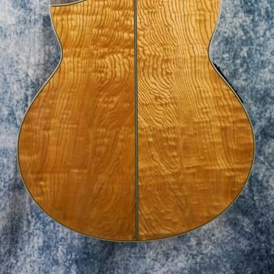 Ibanez EW2012 ASE/NT  Figured Ash 12 String Electro Acoustic image 7