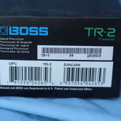 Boss tr-2 tremolo pedal with box and paperwork image 1