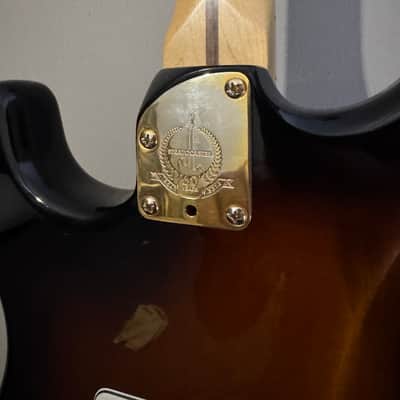 Fender 60th Anniversary Commemorative American Standard Stratocaster with Gold Hardware, Maple Fretboard 2014 - 2-Color Sunburst image 5
