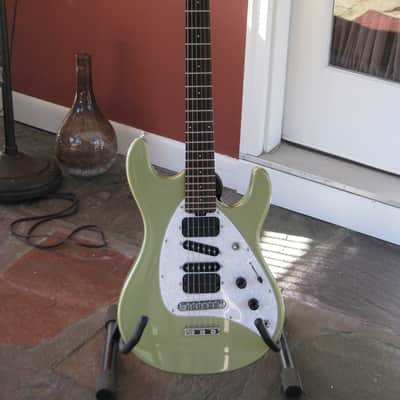 Ernie Ball/Musicman Steve Morse Metal Flake Green image 2