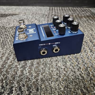 Walrus Audio Mako M1 MKII High-Fidelity Modulation Machine - Blue image 2