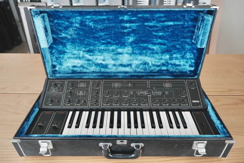 ✅ Yamaha CS-10 Synthesizer ✅ Perfect Working / Original Case. image 1