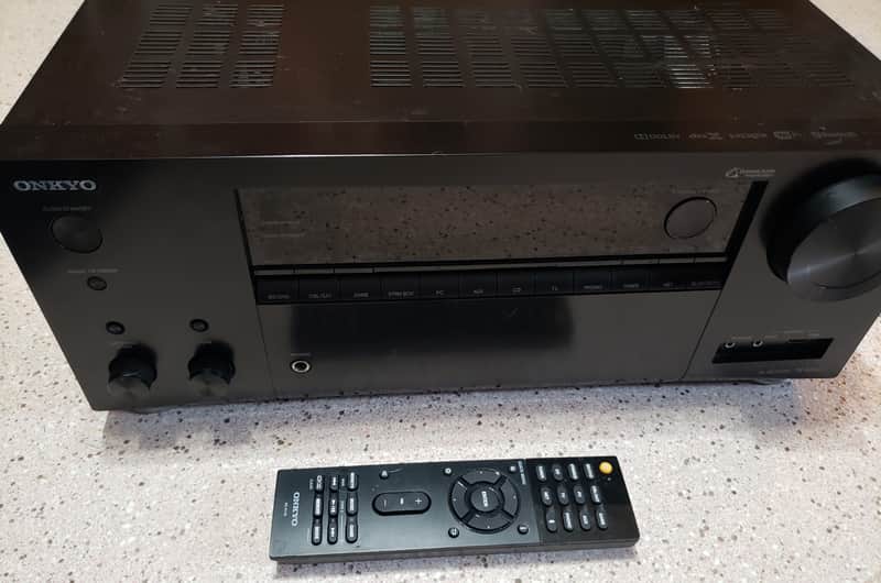 Immagine Onkyo AV Receiver (MAKE AN OFFER) - 1