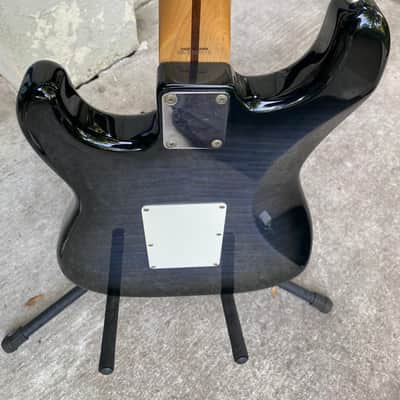 Japan built Fender "Squier Series" Floyd Rose Standard Stratocaster with Rosewood Fretboard 1992 - 1996 - Blue Foto Flame image 20