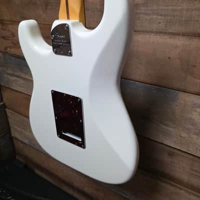 2025 Fender American Professional II Stratocaster® (Pre-Owned) - Olympic White w/ Hard Case image 15