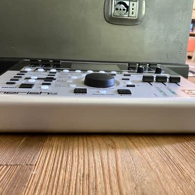M-LIVE Merish 2 Plus  Silver image 8