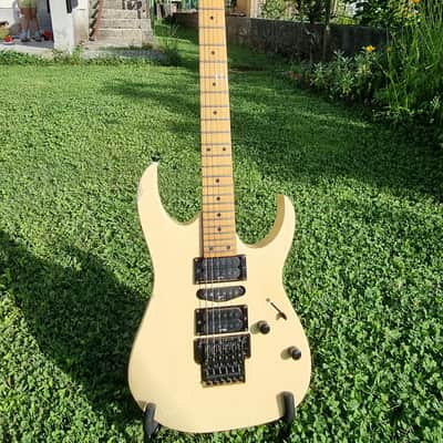 Ibanez RG570M (rare) 1994 ash body, made in japan, Vintage white image 1