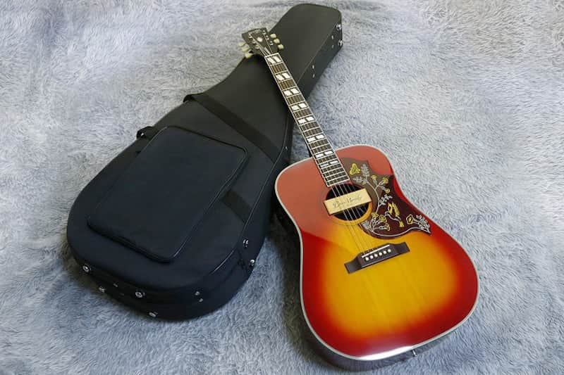 Rare Orville by Gibson HUMMINGBIRD Acoustic guitar w/Pickup gigbag