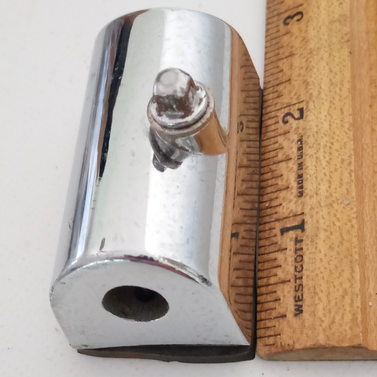 North Floor Tom Drum Leg Receiver/Mount Bracket for Bass Drum 3/8"L-Arm Vintage — main photograph