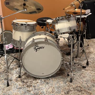 Gretsch Brooklyn Silver Mist Duco image 1