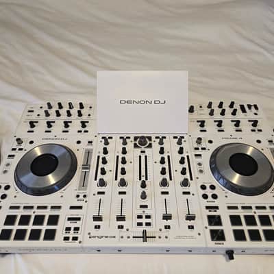Denon Prime 4 Special Edition - White image 2