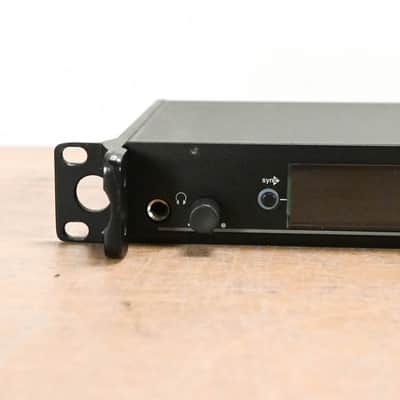 Sennheiser EM 2050 Dual-Channel Wireless Receiver Aw Range: 516-558 MHz CG01231 image 4