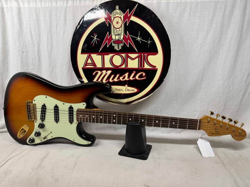 Fender USA SRV Stevie Ray Vaughan Signature Stratocaster Guitar with DiMarzio Hot Rails pickups + Case 1994 - 3-Color Sunburst / Pau Ferro fingerboard image 1