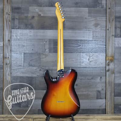 Pre-Owned Fender American Ultra Luxe Vintage '60s Custom Telecaster - 3-Color Sunburst with Hardshell Case image 6